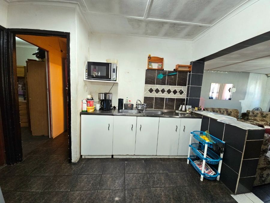 4 Bedroom Property for Sale in Beacon Valley Western Cape